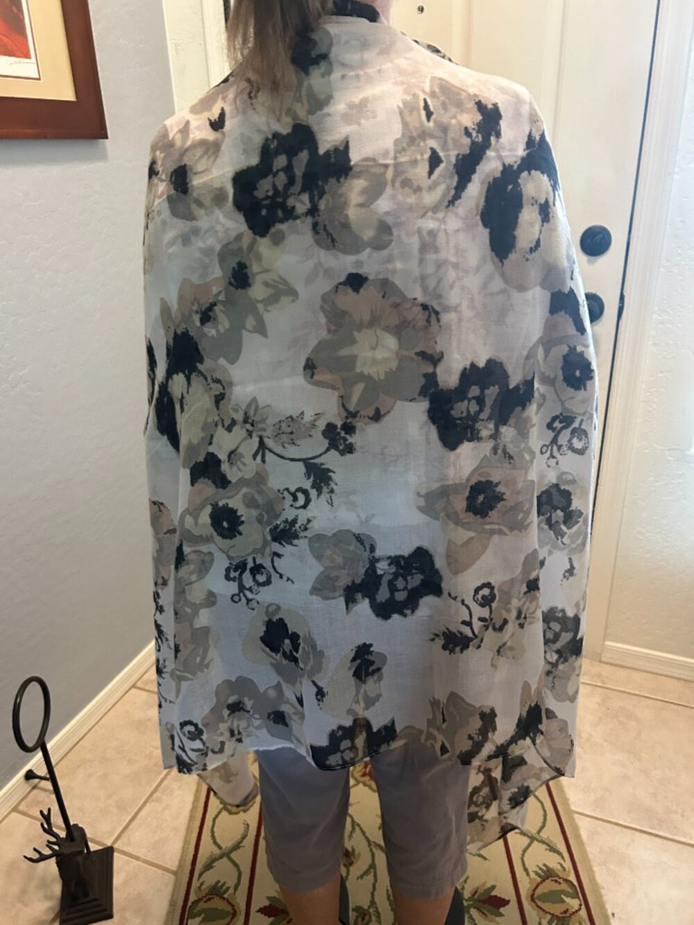 Large Shawl - Picture 7 of 7